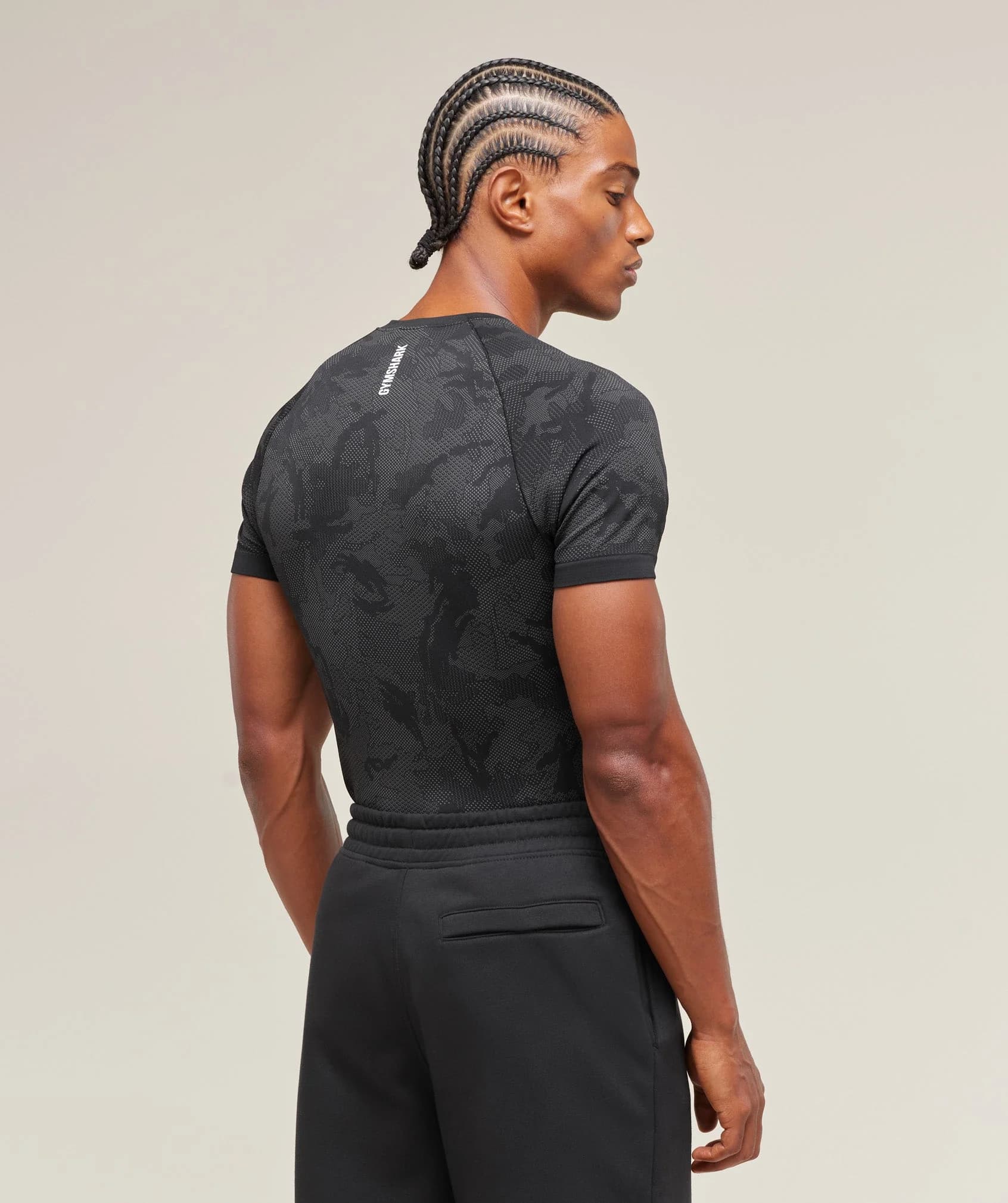 Gymshark Geo Seamless T Shirt Black Charcoal Grey (1)