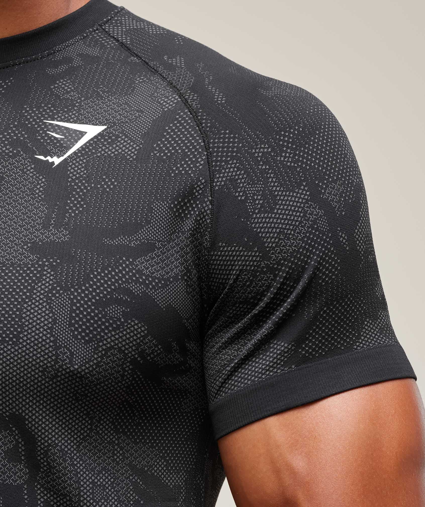 Gymshark Geo Seamless T Shirt Black Charcoal Grey